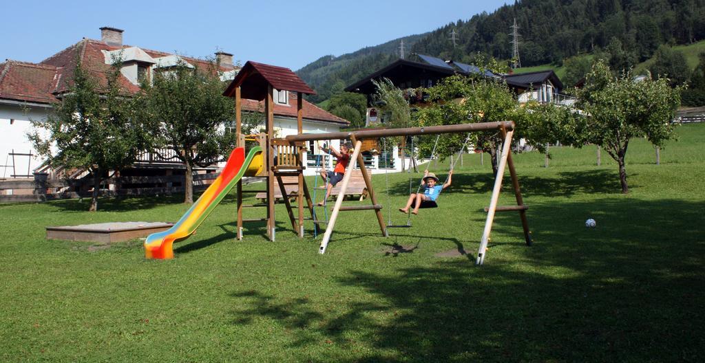 Appartement Muehle - Including Summercard, Sauna, Kaprun'S Largest Private Garden With Panoramic View מראה חיצוני תמונה